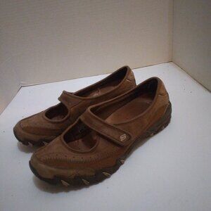 SKECHERS Mary Jane walking shoes size 9.5